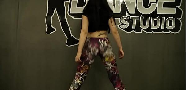  Twerk & Booty Shake Dance Contest (Sasha X-Twerk Girls)